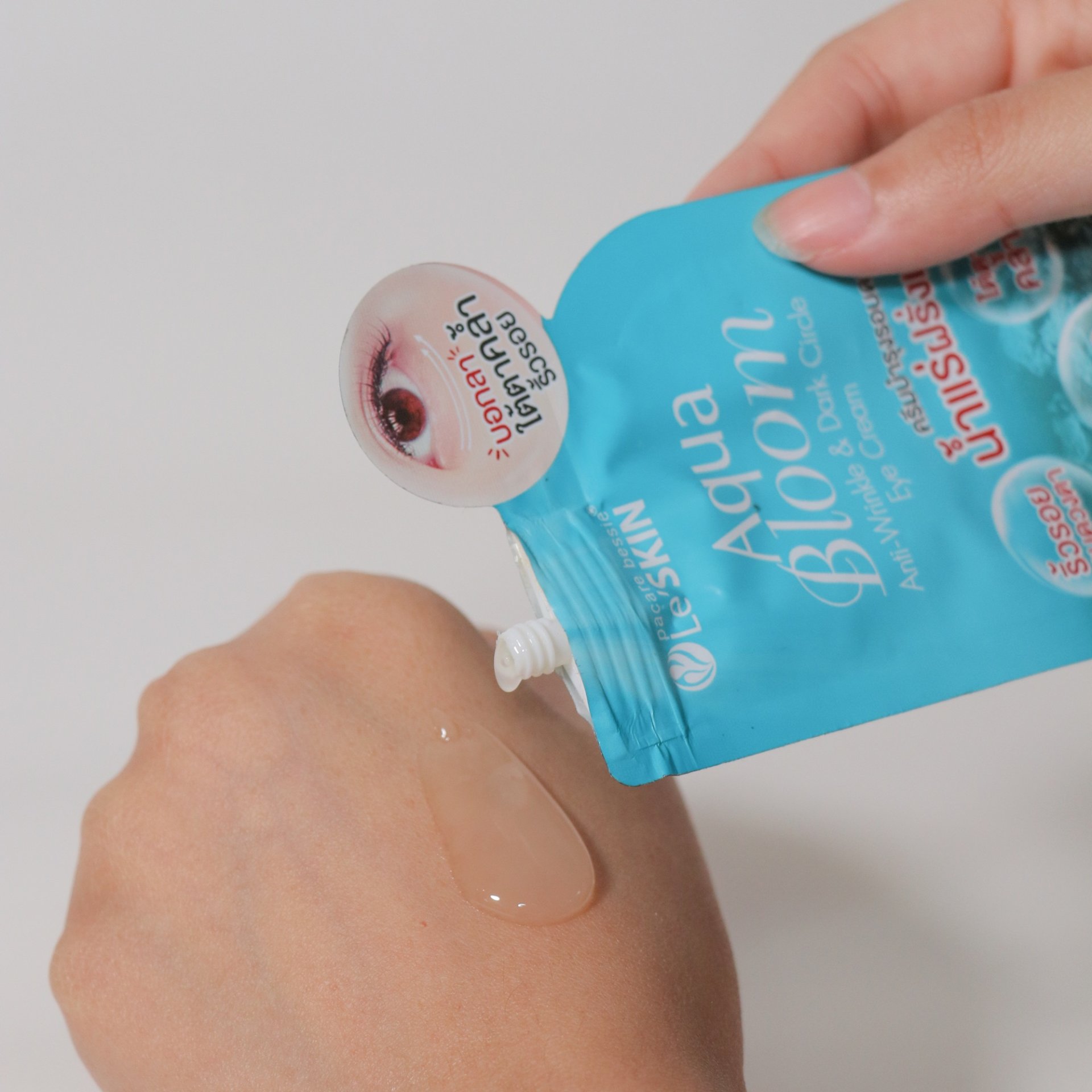 Le'SKIN Aqua Bloom – Cremă pentru ochi anti-rid și anti-cearcăne, 8 ml - imagine 2